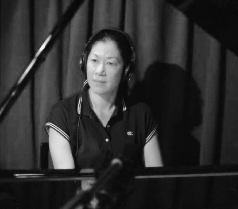 西平恭子先生(ピアノ)